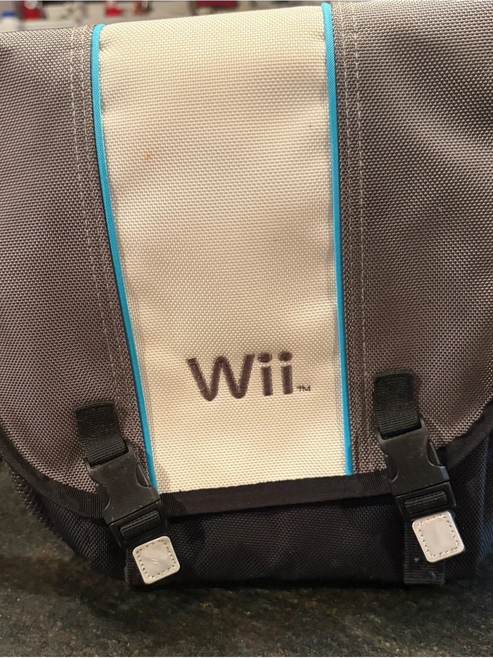 Nintendo Wii Canvas Messenger Bag in Gray, White & Teal Trim